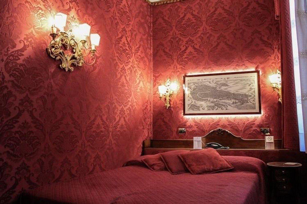 Lisbona Hotel 3*