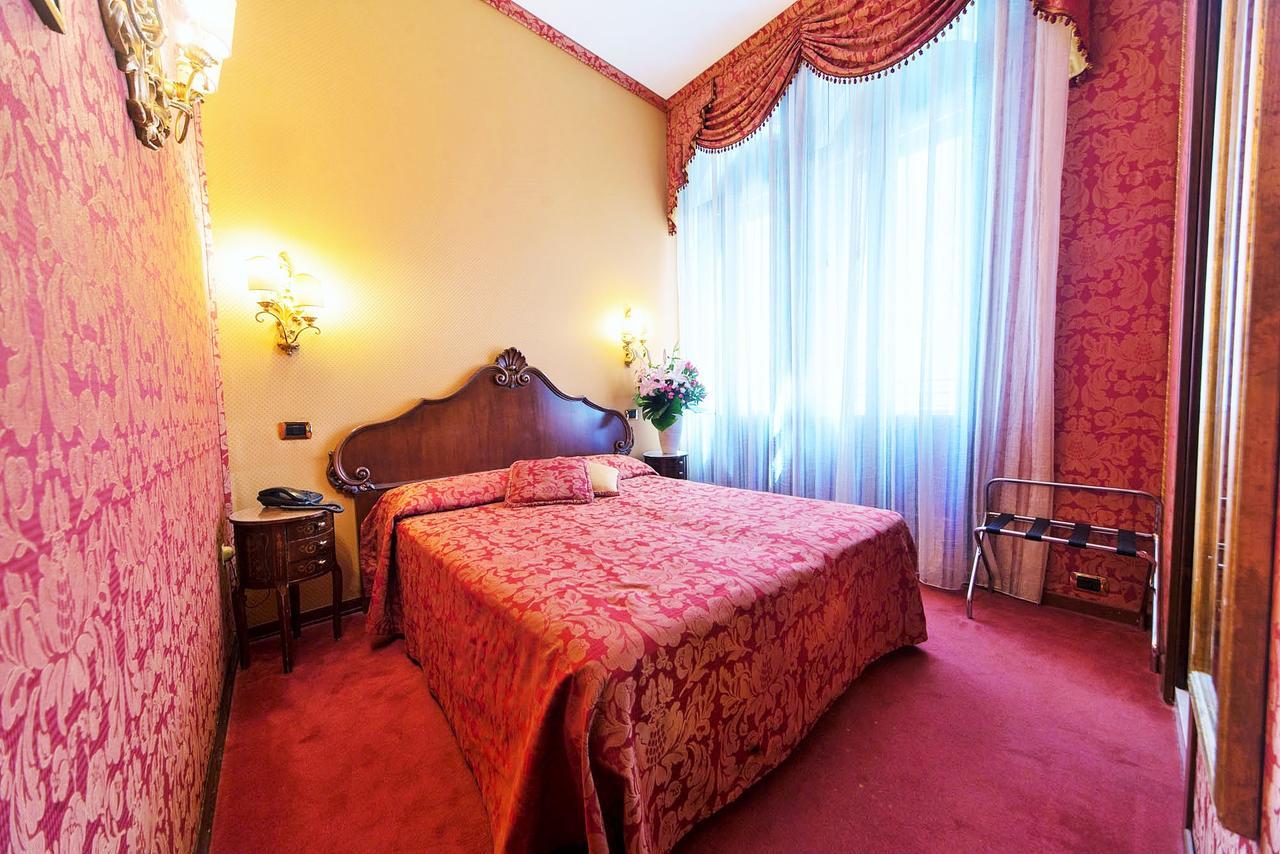 Lisbona Hotel 3*