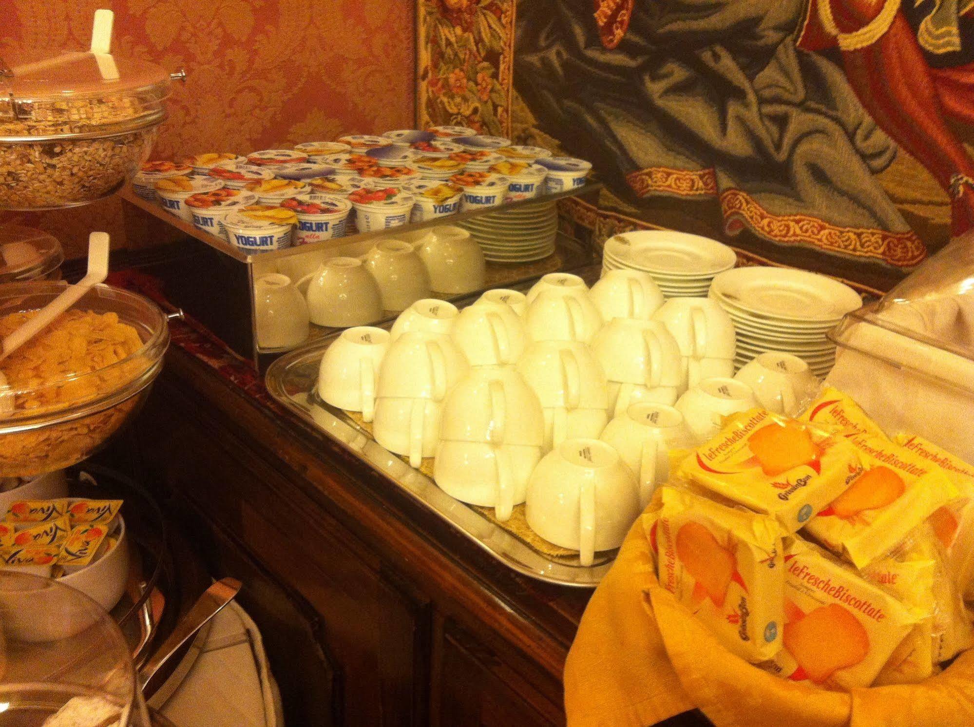 Hotel Lisbona 3*